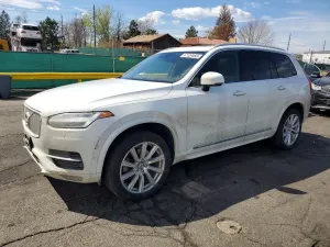 Volvo XC90 2.0L 4 2016