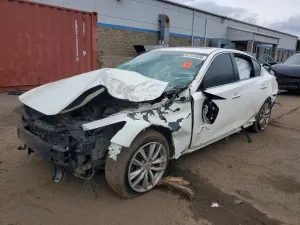 Infiniti Q50 3.7L 6 2014