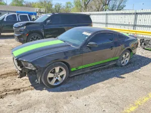 Ford Mustang 3.7L 6 2014