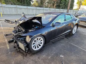 Tesla Model S 2017