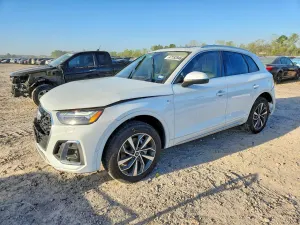 Audi Q5 2.0L 4 2024