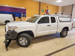 Toyota Tacoma 2.7L 4 2021