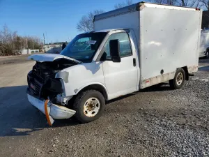 GMC Savana 4.8L 8 2011