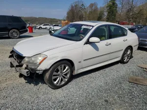 Infiniti M35 3.5L 6 2010