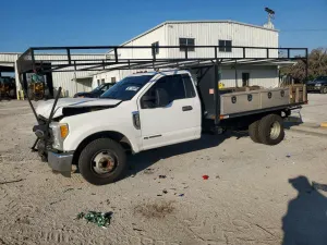 Ford F-350 6.7L 8 2017