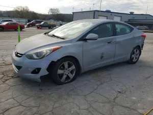 Hyundai Elantra 1.8L 4 2013
