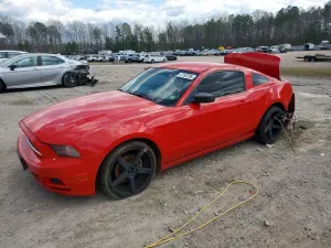 Ford Mustang 3.7L 6 2014