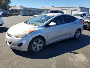 Hyundai Elantra 1.8L 4 2013
