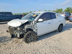 Nissan Versa 1.6L 4 2014