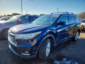Toyota Highlander 3.5L 6 2015