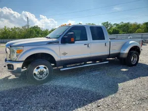Ford F-350 6.7L 8 2012