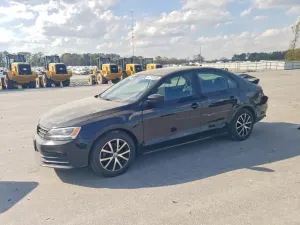 Volkswagen Jetta 1.8L 4 2015