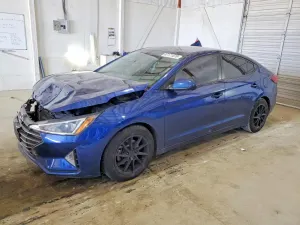 Hyundai Elantra 2.0L 4 2019