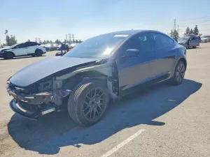 Tesla Model 3 2025