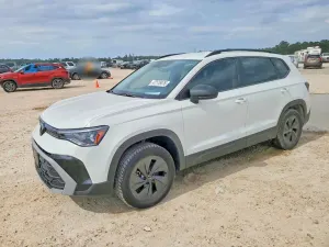 Volkswagen Taos 1.5L 4 2025