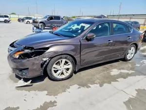 Nissan Altima 2.5L 4 2015