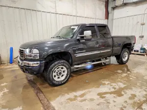 GMC Sierra 6.6L 8 2003