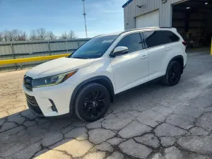 Toyota Highlander 3.5L 6 2019