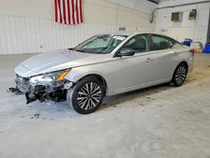 Nissan Altima 2.5L 4 2025