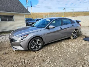 Hyundai Elantra 2.0L 4 2023