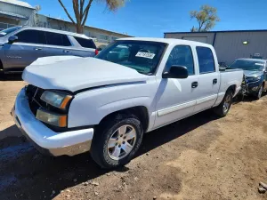 Chevrolet Silverado 1500 4.8L 8 2006