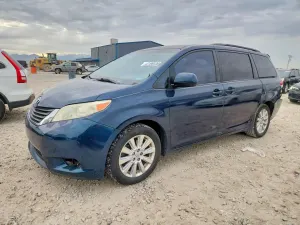 Toyota Sienna 3.5L 6 2011