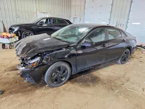 Hyundai Elantra 2.0L 4 2022
