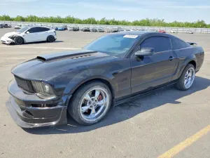 Ford Mustang 4.6L 8 2006