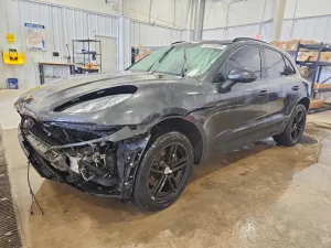 Porsche Macan 2.0L 4 2017