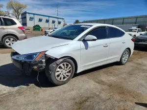 Hyundai Elantra 2.0L 4 2020