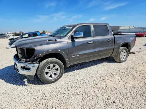 RAM 1500 5.7L 8 2021