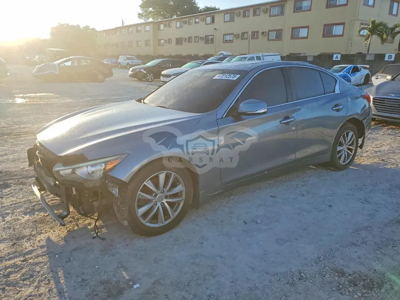 Infiniti Q50 3.7L 6 2015
