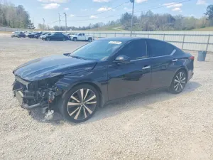 Nissan Altima 2.0L 4 2020