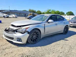 Infiniti Q50 3.7L 6 2015