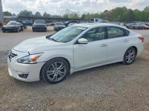 Nissan Altima 3.5L 6 2013