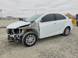 Chevrolet Aveo (Sonic) 1.8L 4 2017