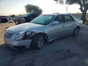 Cadillac DTS 4.6L 8 2010