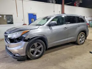 Toyota Highlander 3.5L 6 2015