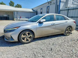 Hyundai Elantra 2.0L 4 2021