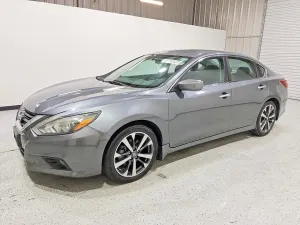 Nissan Altima 2.5L 4 2017