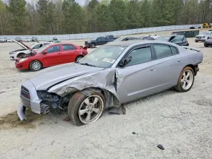 Dodge Charger 5.7L 8 2013