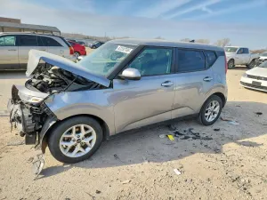 Kia Soul 2.0L 4 2022