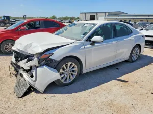 Toyota Camry 2.5L 4 2021