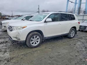 Toyota Highlander 3.5L 6 2013