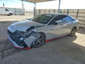 Hyundai Elantra 2.0L 4 2022