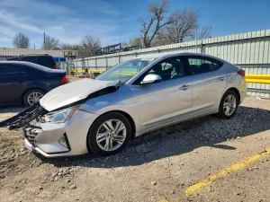 Hyundai Elantra 2.0L 4 2019