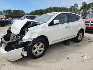 Nissan Rogue 2.5L 4 2013