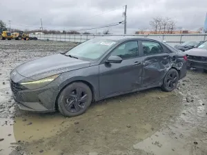 Hyundai Elantra 2.0L 4 2021
