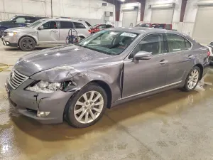 Lexus LS 4.6L 8 2012