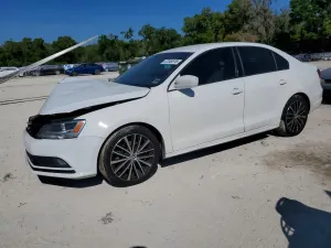 Volkswagen Jetta 1.8L 4 2015